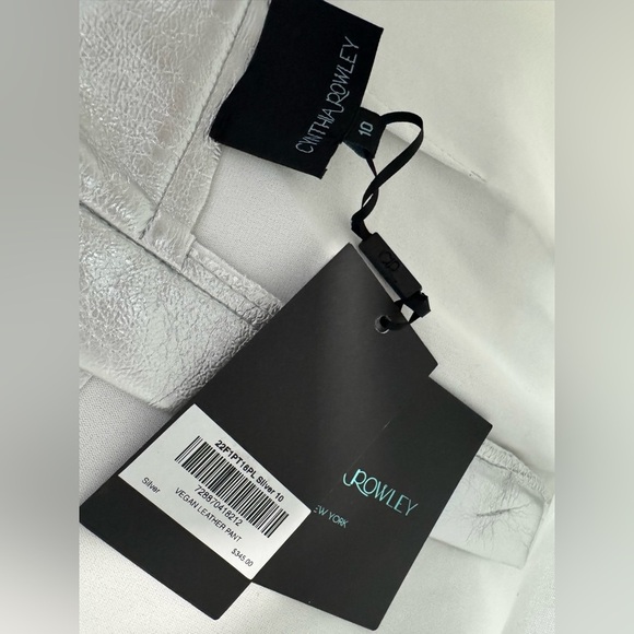 NWT Cynthia Rowley Vegan Leather Cigarette Pants in Silver - Picture 13 of 14